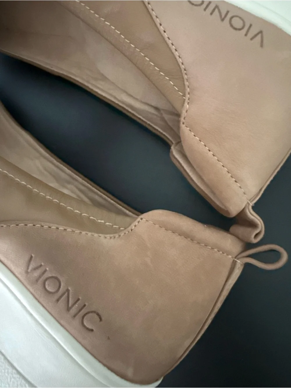 Vionic Leather Jacey Wedge Toffee Orthotic Arch Support